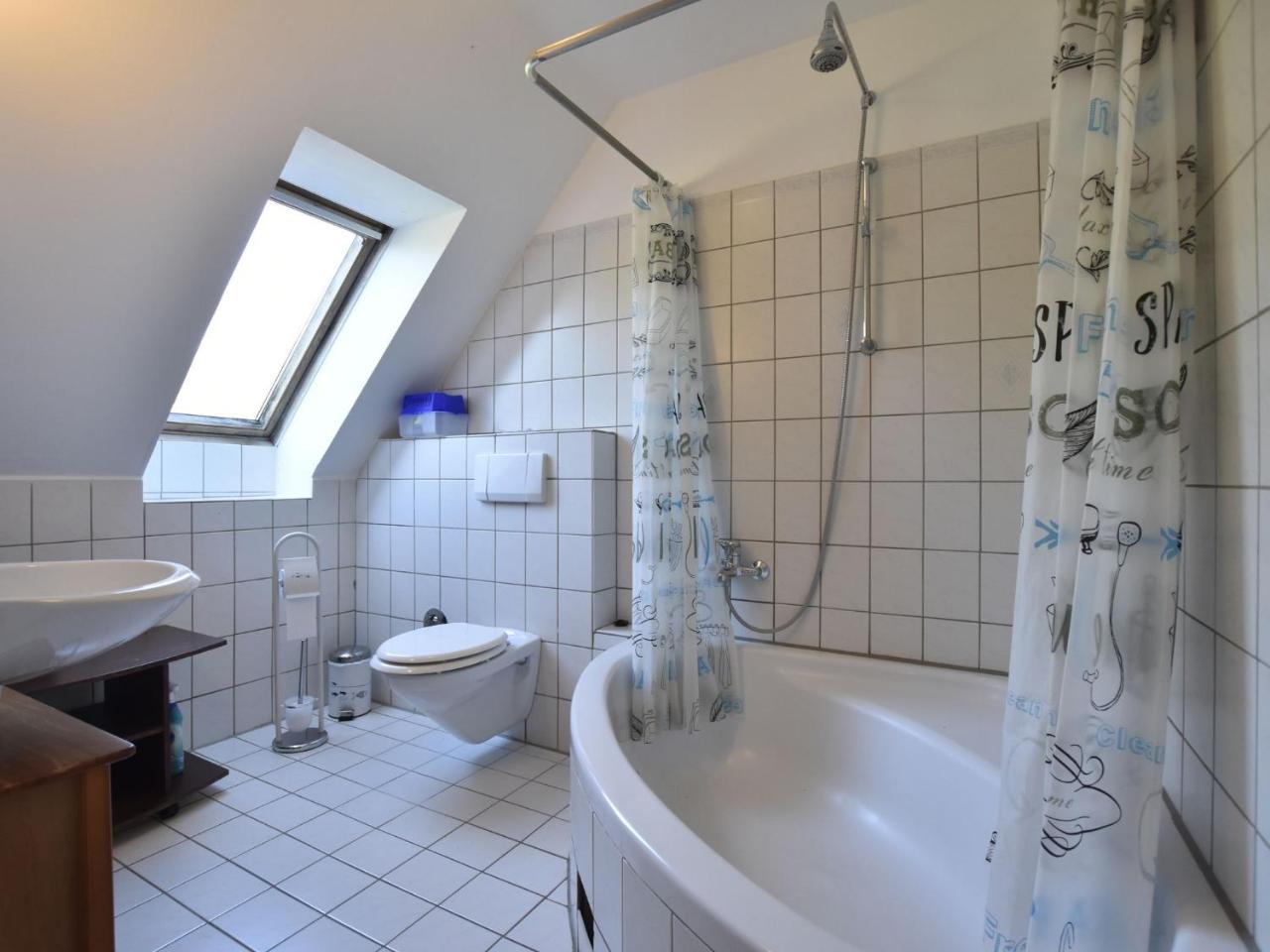 4 Room Holiday Apartment With Garden Kossau 外观 照片